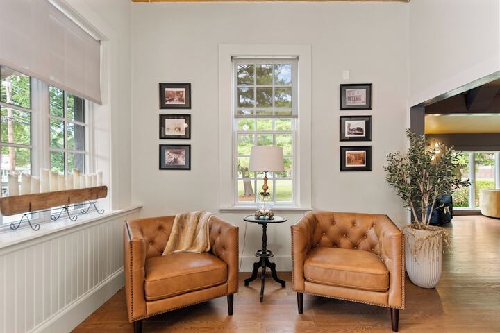 Hotel Interior 6 of 42