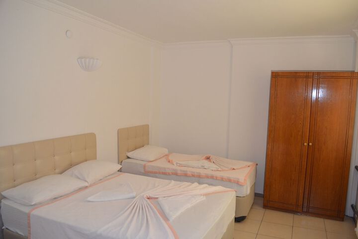 Room 10 of 39