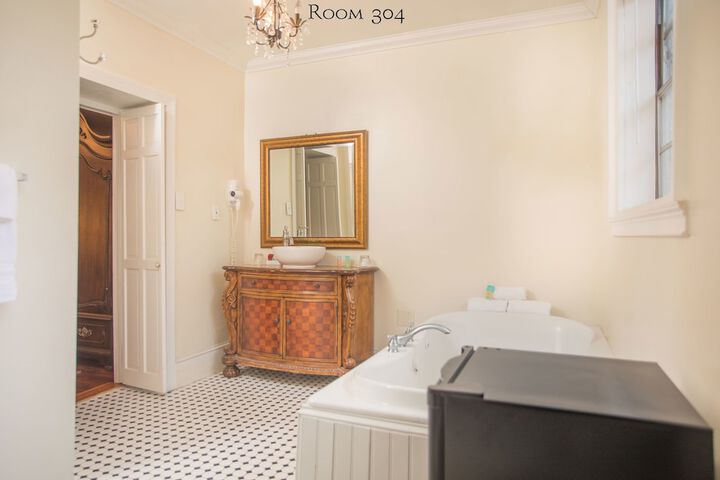 Room 139 of 170