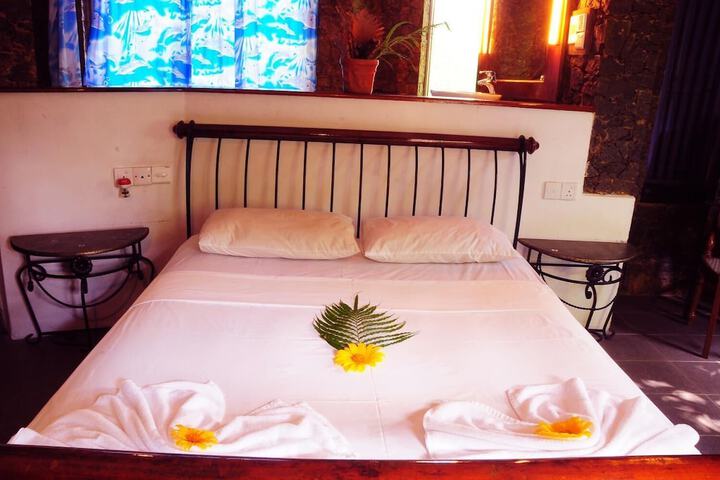Room 4 of 21