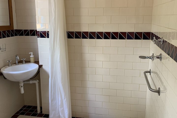 Room 70 of 93