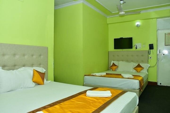 Room 8 of 36