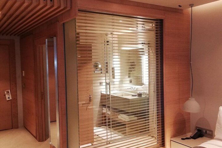 Room 8 of 36