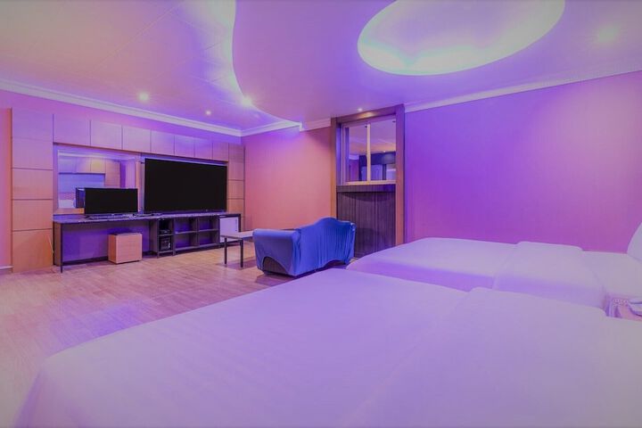 Room 20 of 44
