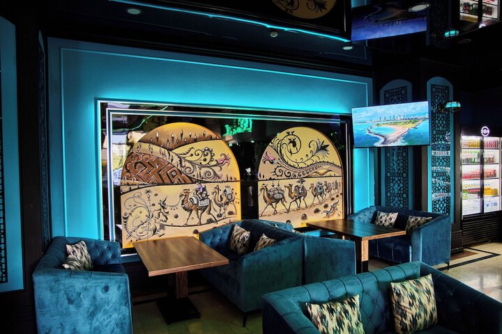 Lounge 67 of 76