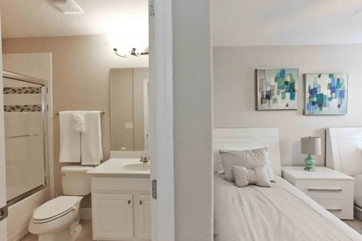Room 2 of 21