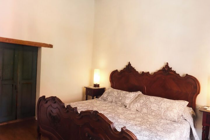 Room 10 of 49