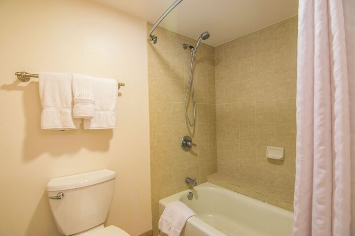 Room 173 of 235