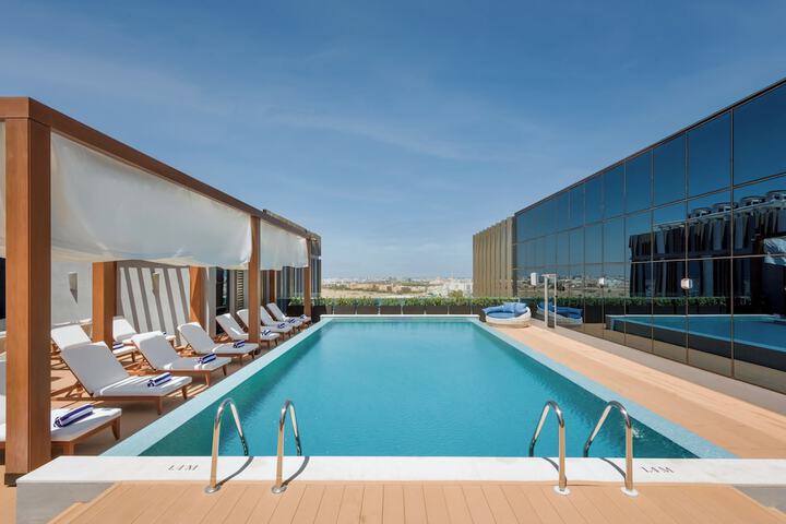 Pool 30 of 73