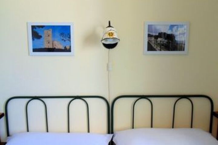 Room 40 of 70