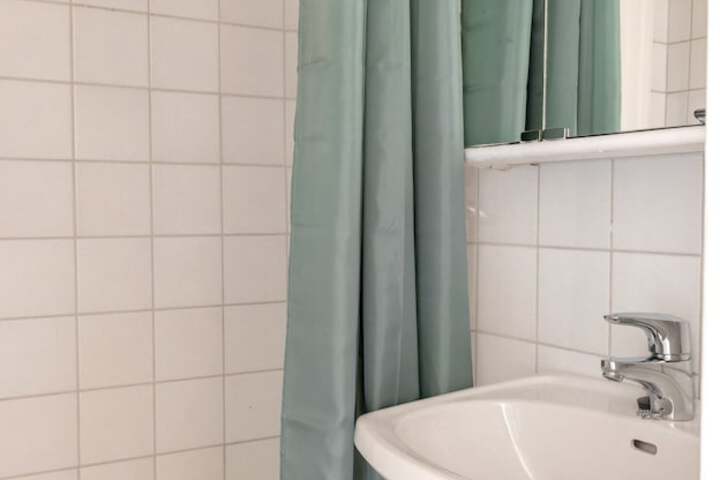Room 12 of 17
