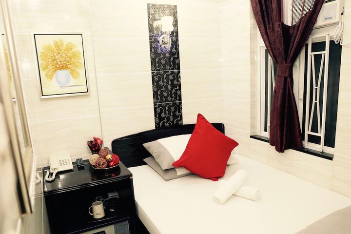 Room 62 of 119
