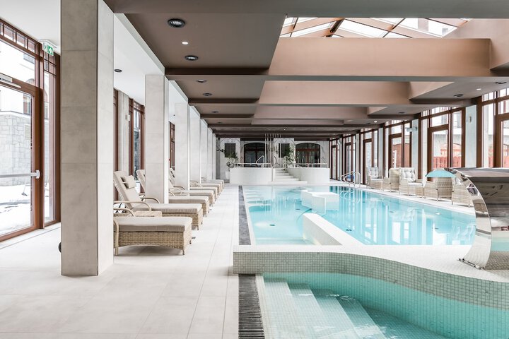 Pool 26 of 49