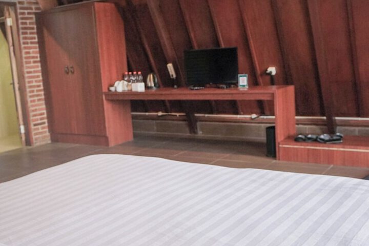 Room 14 of 188