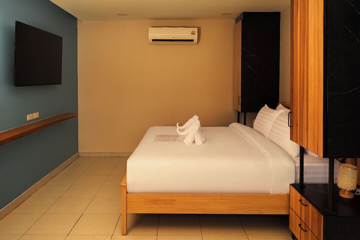 Room 36 of 62