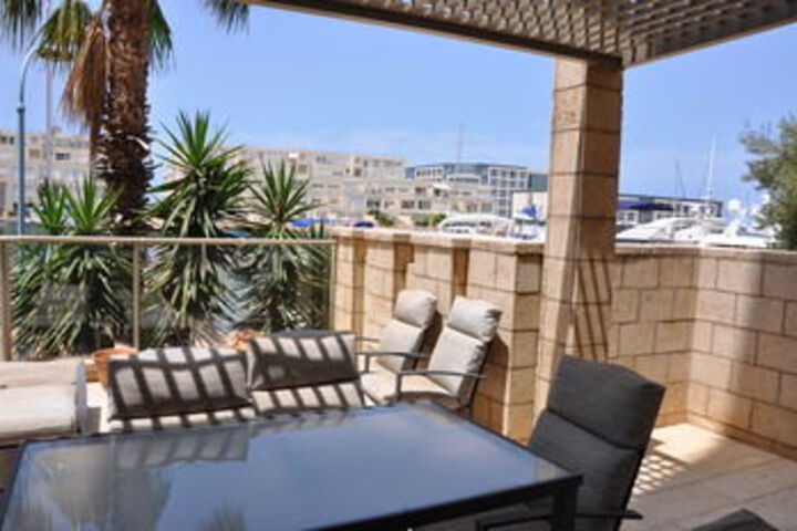 Terrace/Patio 33 of 40