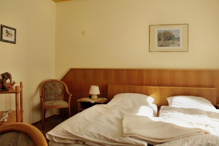 Room 2 of 23