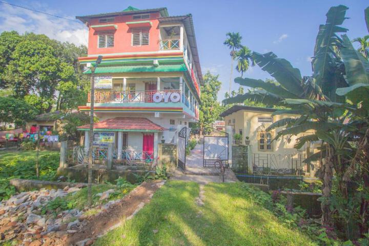 Hotel O Sandhana Homestay