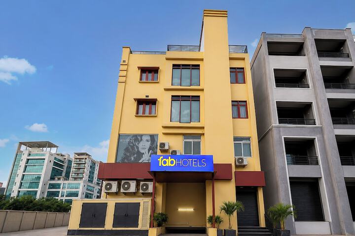 FabHotel Prestige Lake Ridge - Nr Durgam Cheruvu Lake Front Park
