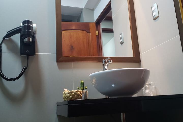 Room 21 of 39