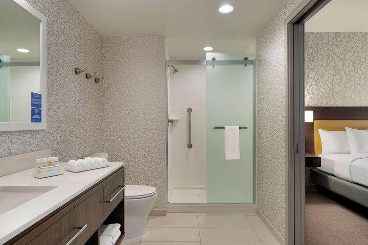 Bathroom shower
