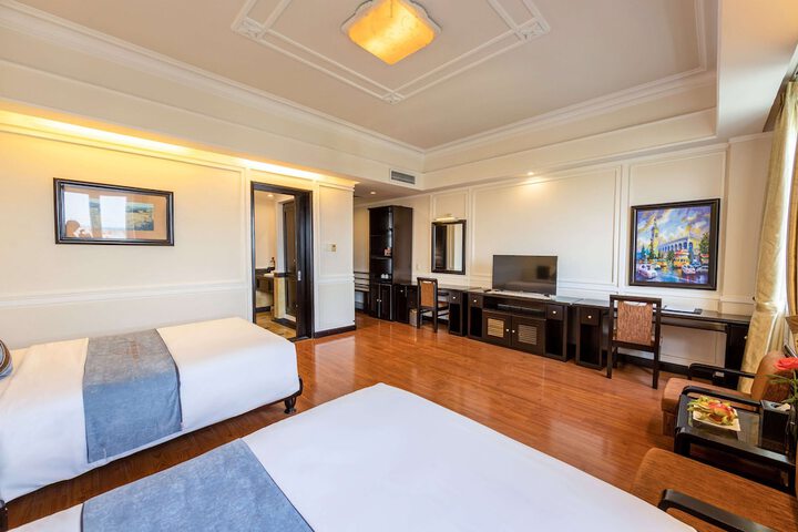 Room 20 of 151