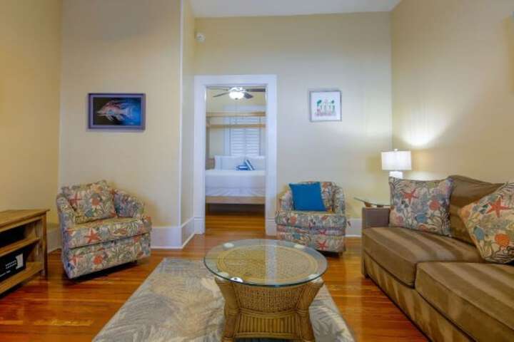 Room 115 of 171