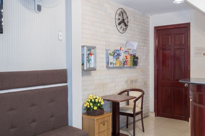 Hotel 4 of 83