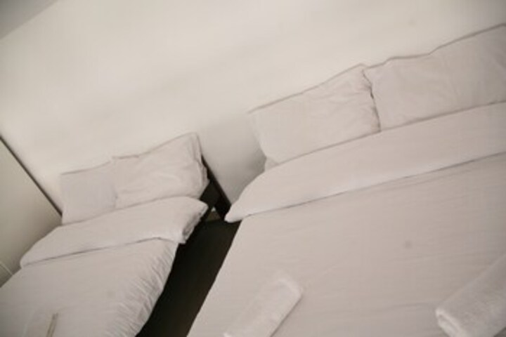 Room 60 of 275