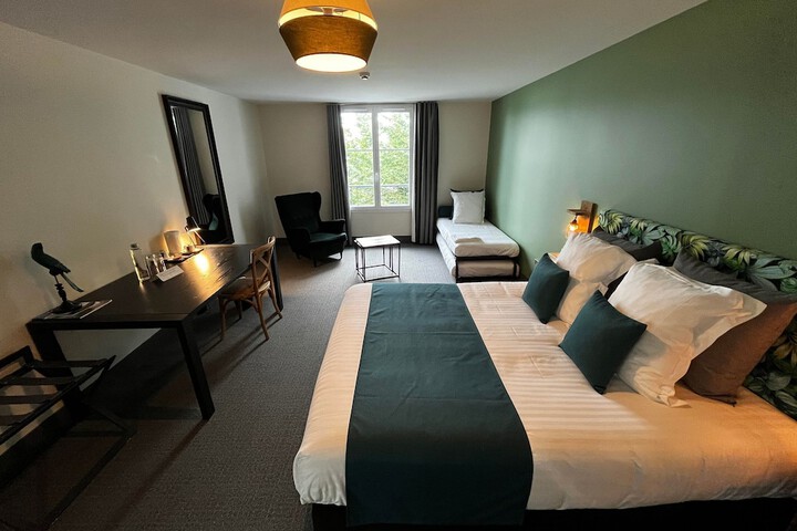 Room 30 of 59