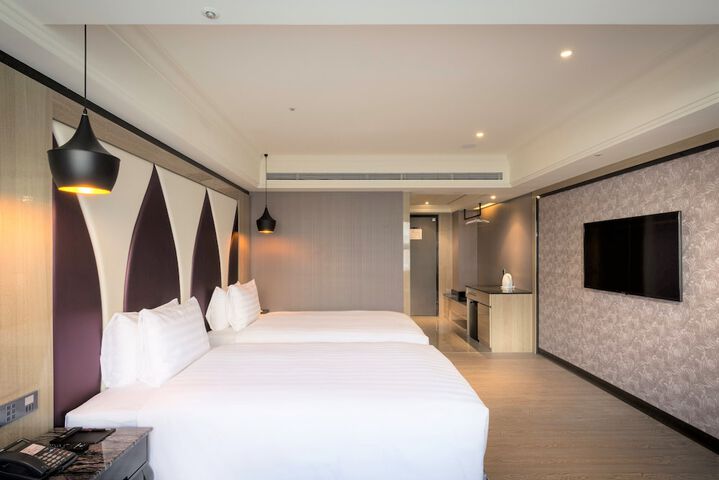 Room 7 of 37