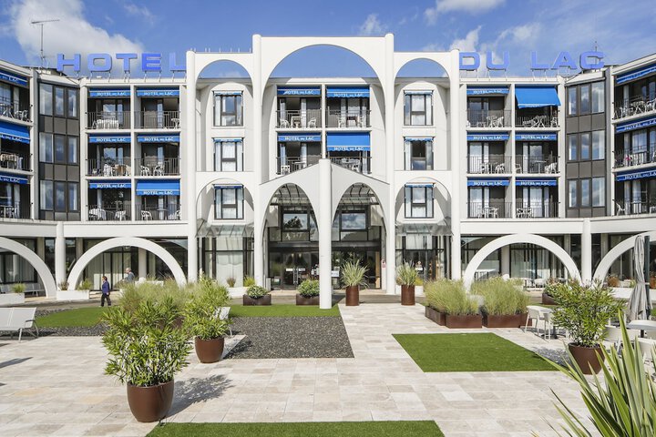 Exterior of Brit Hotel du Lac