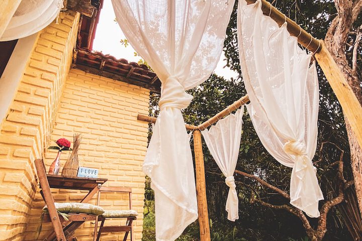 Room 8 of 153