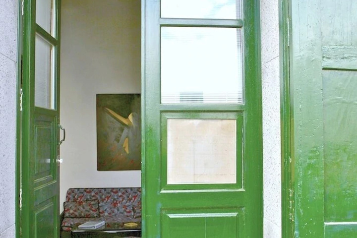 Room 4 of 10