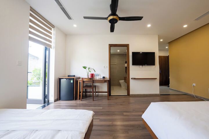 Room 8 of 29