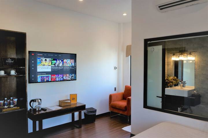 Room 12 of 117
