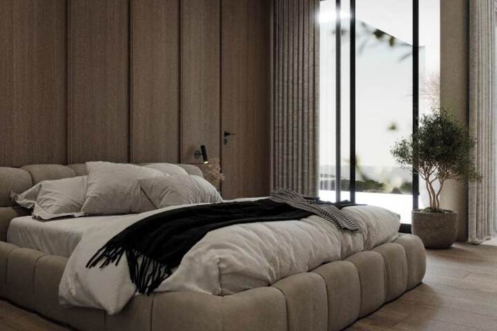 Room 16 of 165