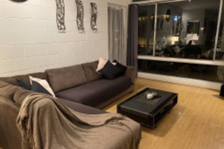 Room 139 of 204