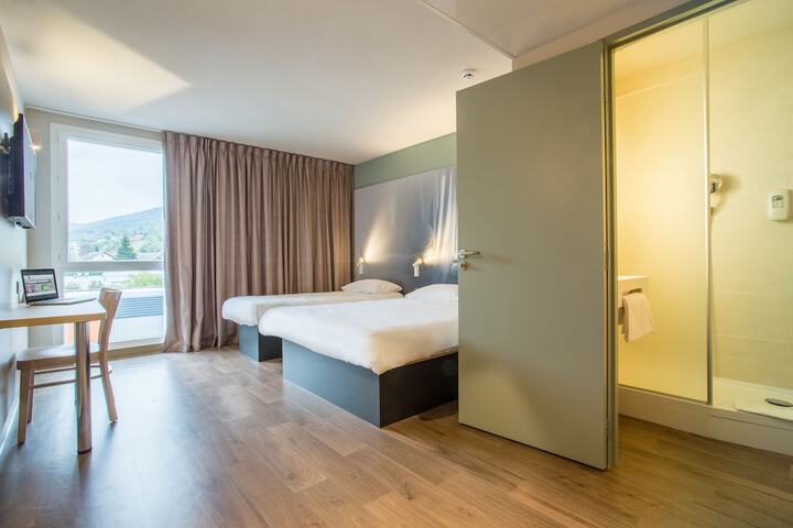 Room 15 of 47