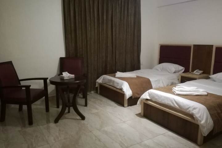 Room 6 of 46