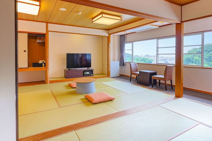 Room 8 of 41