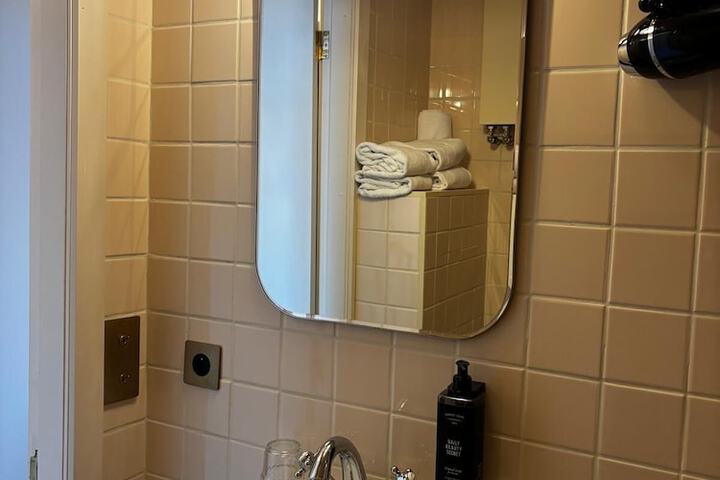 Room 60 of 88