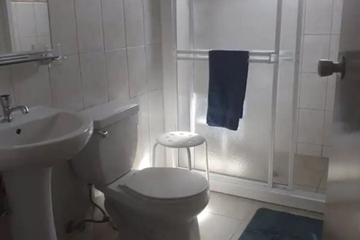Room 8 of 30