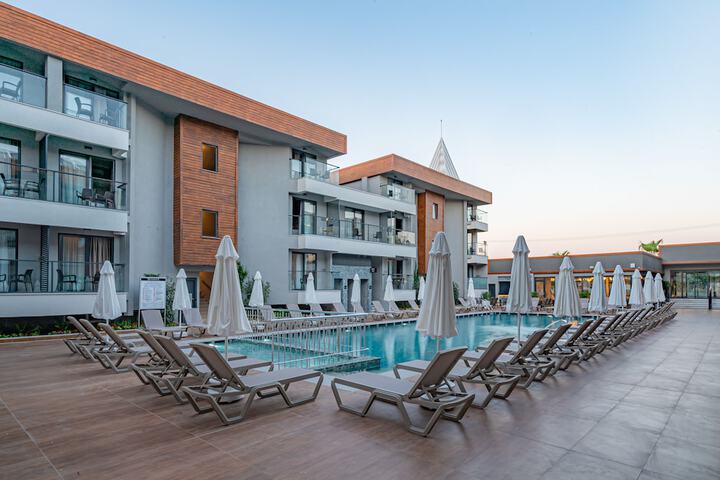 Hotel 85 of 97