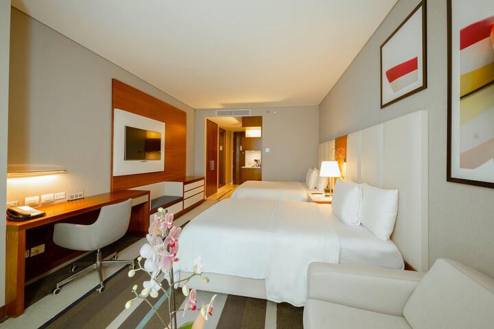 Room 14 of 95