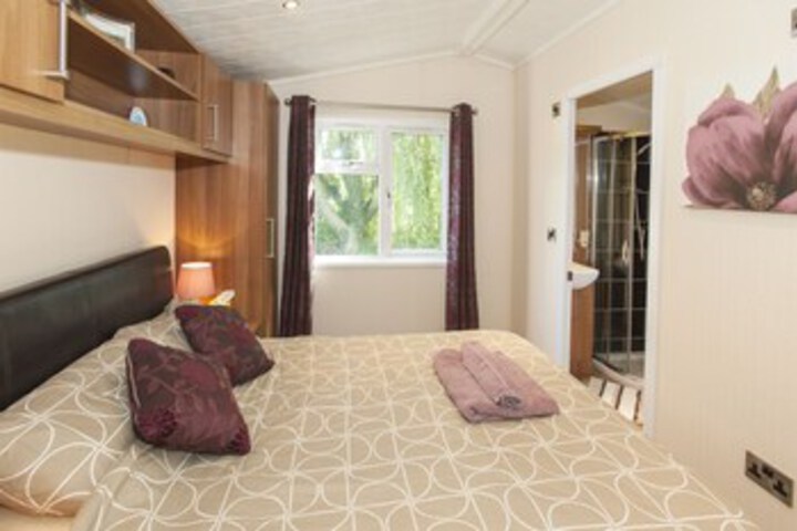Room 11 of 20
