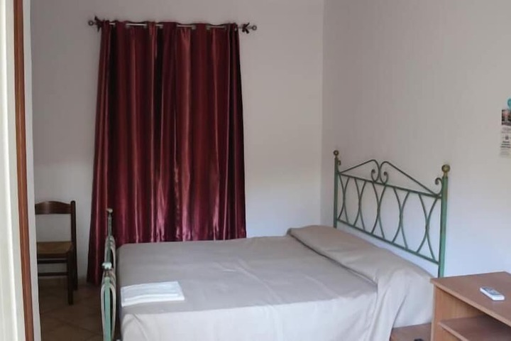 Room 3 of 22