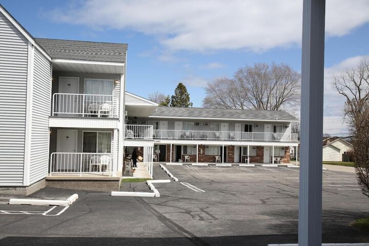 Hotel 57 of 66