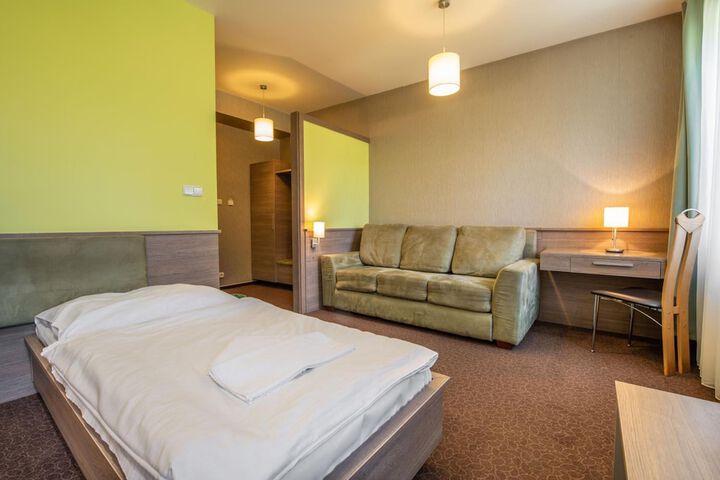 Room 15 of 56