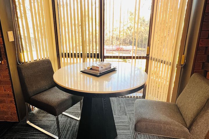 Room 19 of 40